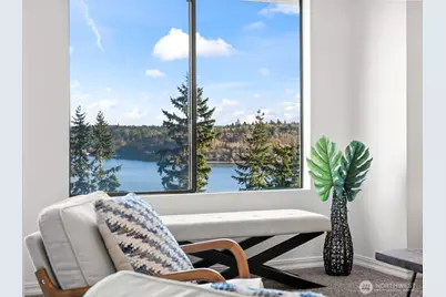 1725 W Sunn Fjord Lane #J304, Bremerton, WA 98312 - Photo 37