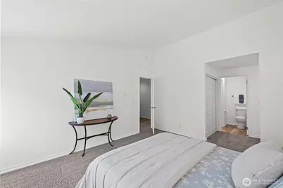 1725 W Sunn Fjord Lane #J304, Bremerton, WA 98312 - Photo 23