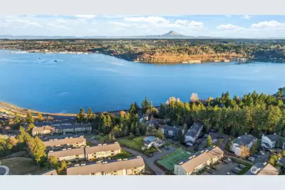 1725 W Sunn Fjord Lane #J304, Bremerton, WA 98312 - Photo 3