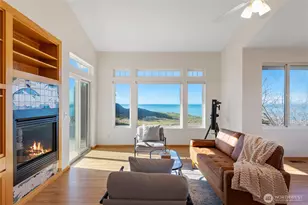 2337 W Beach Rd, Oak Harbor, WA 98277 - Photo 7