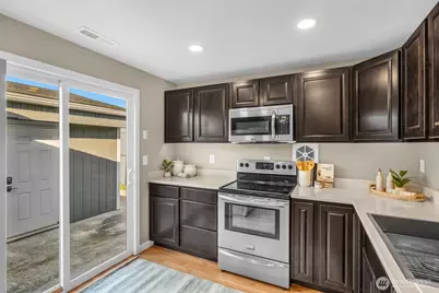 8802 14th Street NE, Lake Stevens, WA 98258 - Photo 11