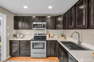 8802 14th St NE, Lake Stevens, WA 98258 - Photo 9