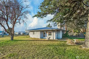 2775 4th St SE, East Wenatchee, WA 98802 - Photo 1