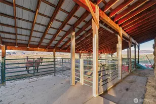 2775 4th St SE, East Wenatchee, WA 98802 - Photo 35