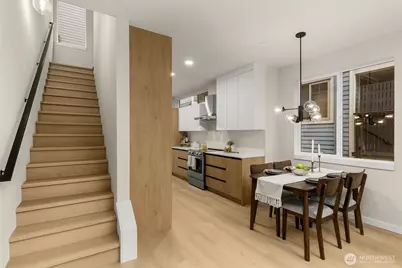 1123 C 10th Avenue E, Seattle, WA 98102 - Photo 5