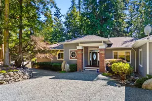 6608 Ivy St, Anacortes, WA 98221 - Photo 3