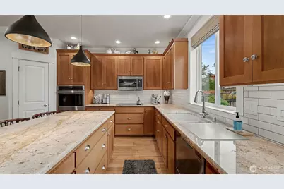 1110 N 27th Place, Renton, WA 98056 - Photo 7