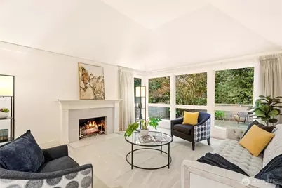 1726 Bellevue Way NE, Bellevue, WA 98004 - Photo 9