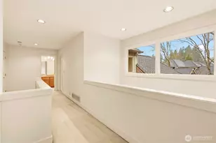 1726 Bellevue Way NE, Bellevue, WA 98004 - Photo 23