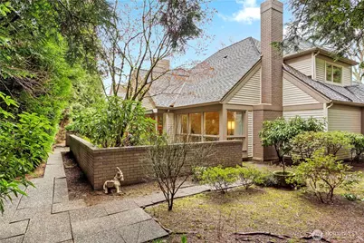 1726 Bellevue Way NE, Bellevue, WA 98004 - Photo 35