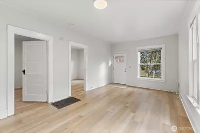 7361 17th Avenue NW, Seattle, WA 98117 - Photo 13