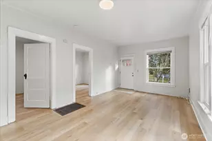 7361 17th Ave NW, Seattle, WA 98117 - Photo 13