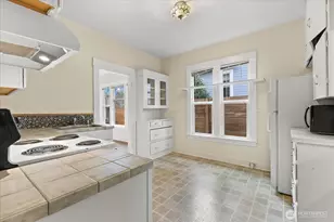 7361 17th Ave NW, Seattle, WA 98117 - Photo 5