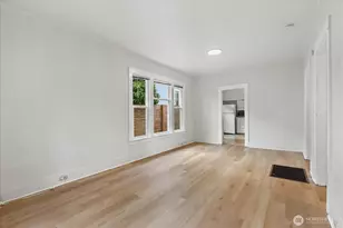 7361 17th Ave NW, Seattle, WA 98117 - Photo 7