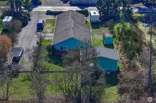 305 138 St E, Tacoma, WA 98445 - Photo 11