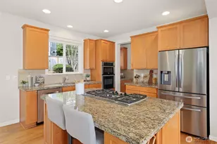 5610 NE 5th Ct, Renton, WA 98059 - Photo 9
