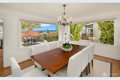 3832 48th Avenue NE, Seattle, WA 98105 - Photo 7