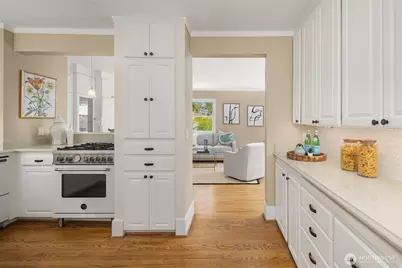 3832 48th Avenue NE, Seattle, WA 98105 - Photo 9