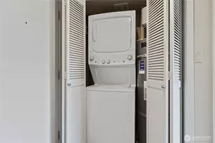 1100 106th Ave NE, Bellevue, WA 98004 - Photo 19