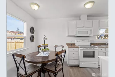 6802 S Oakes Street #1, Tacoma, WA 98409 - Photo 3