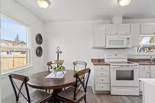 6802 S Oakes St, Tacoma, WA 98409 - Photo 3