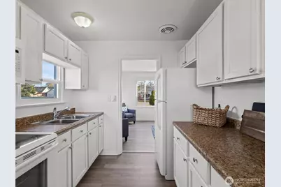 6802 S Oakes Street #1, Tacoma, WA 98409 - Photo 5