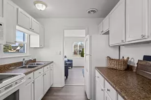 6802 S Oakes St, Tacoma, WA 98409 - Photo 5