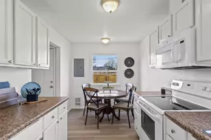 6802 S Oakes St, Tacoma, WA 98409 - Photo 3