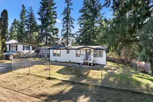 12816 Ridge Cir E, Bonney Lake, WA 98391 - Photo 5