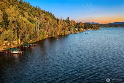 23 Yurt E Lake Sammamish Parkway NE, Sammamish, WA 98074 - Photo 17
