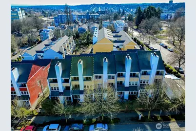2001 E Yesler # 17, Seattle, WA 98122 - Photo 19