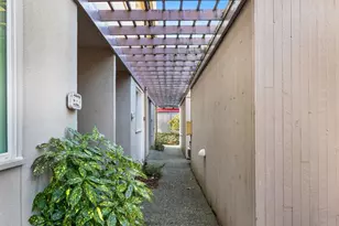 8225 212th St SW, Edmonds, WA 98026 - Photo 15