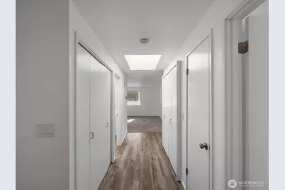 8225 212th Street SW #302, Edmonds, WA 98026 - Photo 5