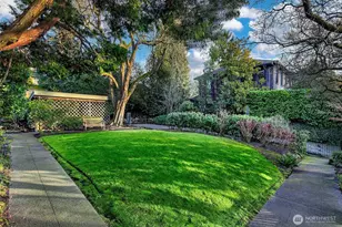 942 Harvard Ave E, Seattle, WA 98102 - Photo 11