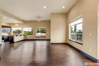 4020 NE 3rd Place #B, Renton, WA 98056 - Photo 13