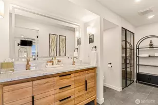 10203 47th Ave SW, Seattle, WA 98146 - Photo 13