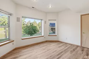 18432 W Lake Desire Dr SE, Renton, WA 98058 - Photo 33