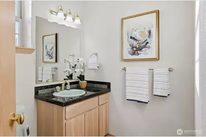 18432 W Lake Desire Drive SE, Renton, WA 98058 - Photo 17