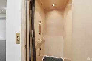18432 W Lake Desire Dr SE, Renton, WA 98058 - Photo 29
