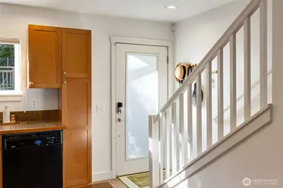 206 24th Avenue E, Seattle, WA 98112 - Photo 27