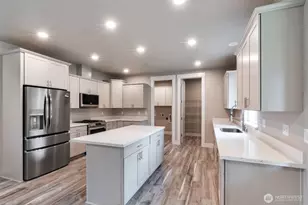 4940 Johnson St NW, Bremerton, WA 98311 - Photo 3