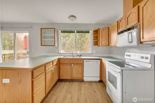 17301 W View Ln SE, Yelm, WA 98597 - Photo 13