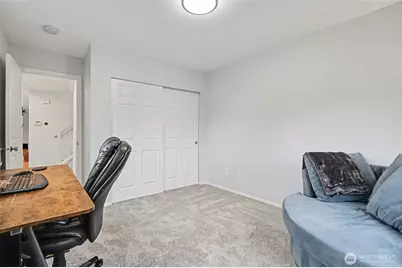 7423 Sunnyside Avenue N, Seattle, WA 98103 - Photo 11
