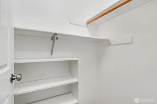 7423 Sunnyside Ave N, Seattle, WA 98103 - Photo 9