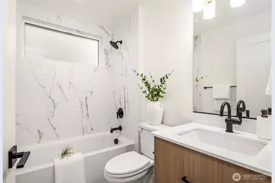 4406 1st Avenue NE, Seattle, WA 98105 - Photo 3