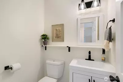 8401 25th Avenue SW #A, Seattle, WA 98106 - Photo 11