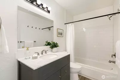 8401 25th Avenue SW #A, Seattle, WA 98106 - Photo 17