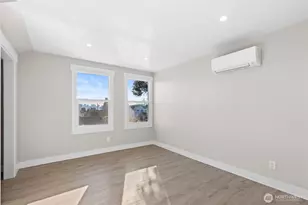 4228 Eastern Ave N, Seattle, WA 98103 - Photo 13