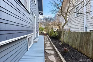 4228 Eastern Ave N, Seattle, WA 98103 - Photo 23