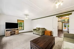 15648 10th Ave SW, Burien, WA 98166 - Photo 3